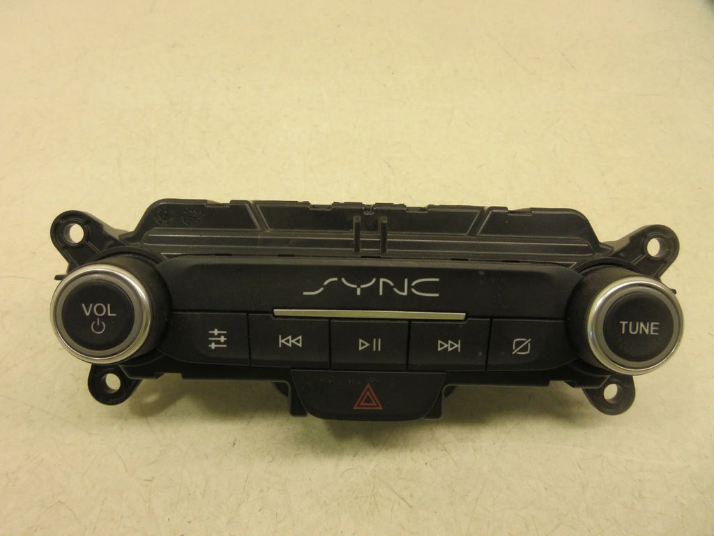 Pre-Owned 19 20 21 Ford Transit Connect Audio Radio Control Panel 6.5" Screen OEM LKQ (Good)