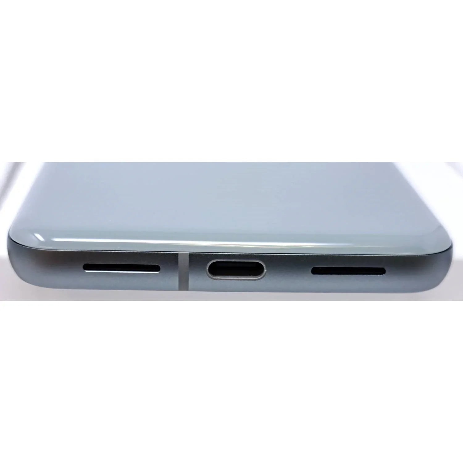 Pre-Owned Google Pixel 8 5G G9BQD 128GB Factory Unlocked 6.2" 8GB RAM 50MP Smartphone - Hazel (Like New)