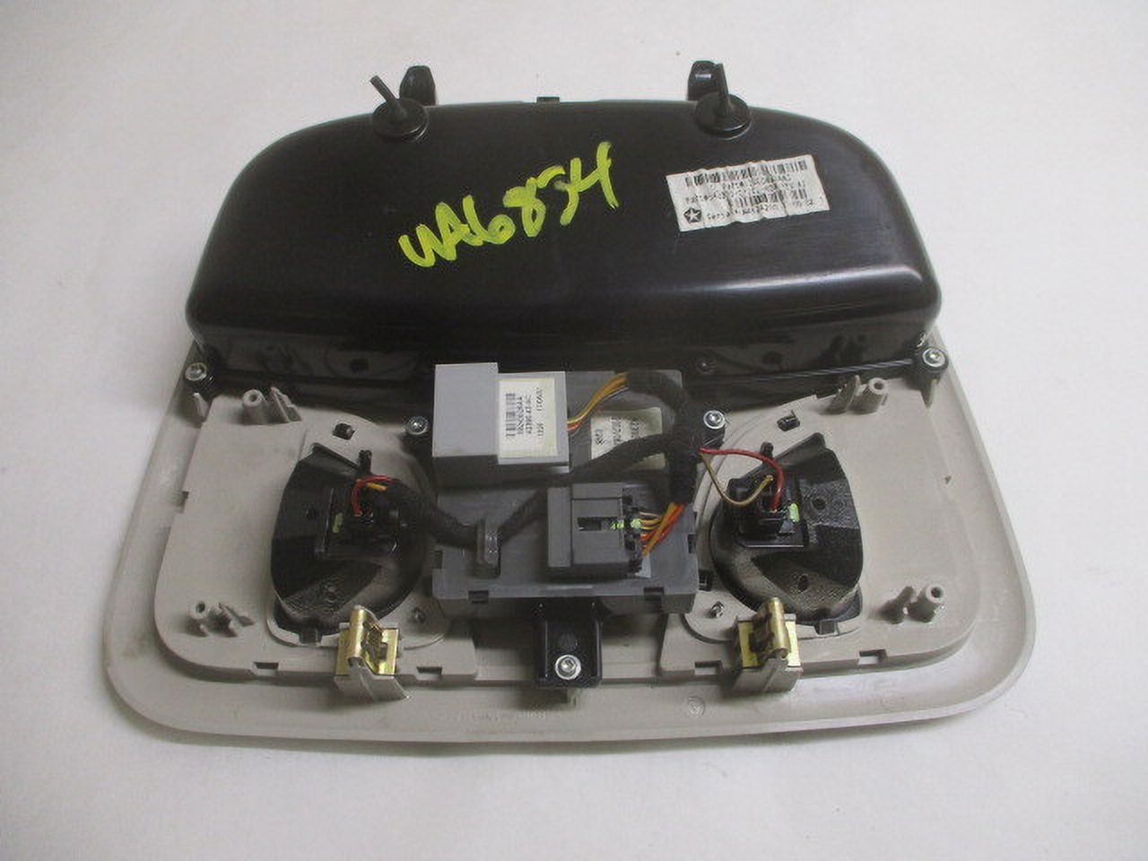 Pre-Owned 14 15 16 17 18 Jeep Cherokee Overhead Roof Console w/Lights OEM LKQ (Good)