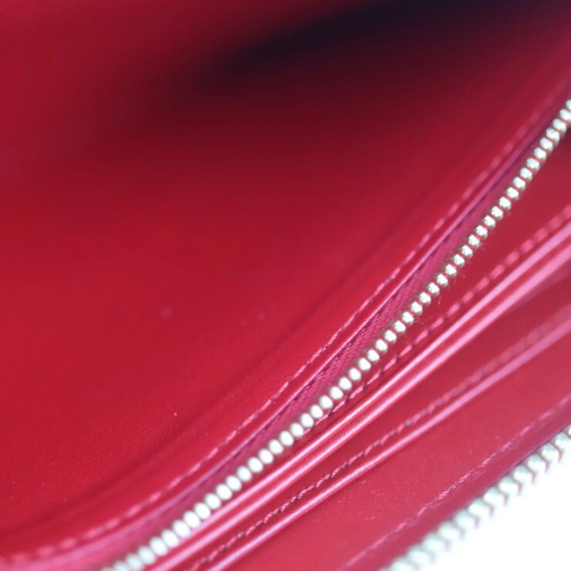 Pre-Owned LOUIS VUITTON Louis Vuitton Zippy Wallet Long M90417 Vernis Series Round Zipper (Good)