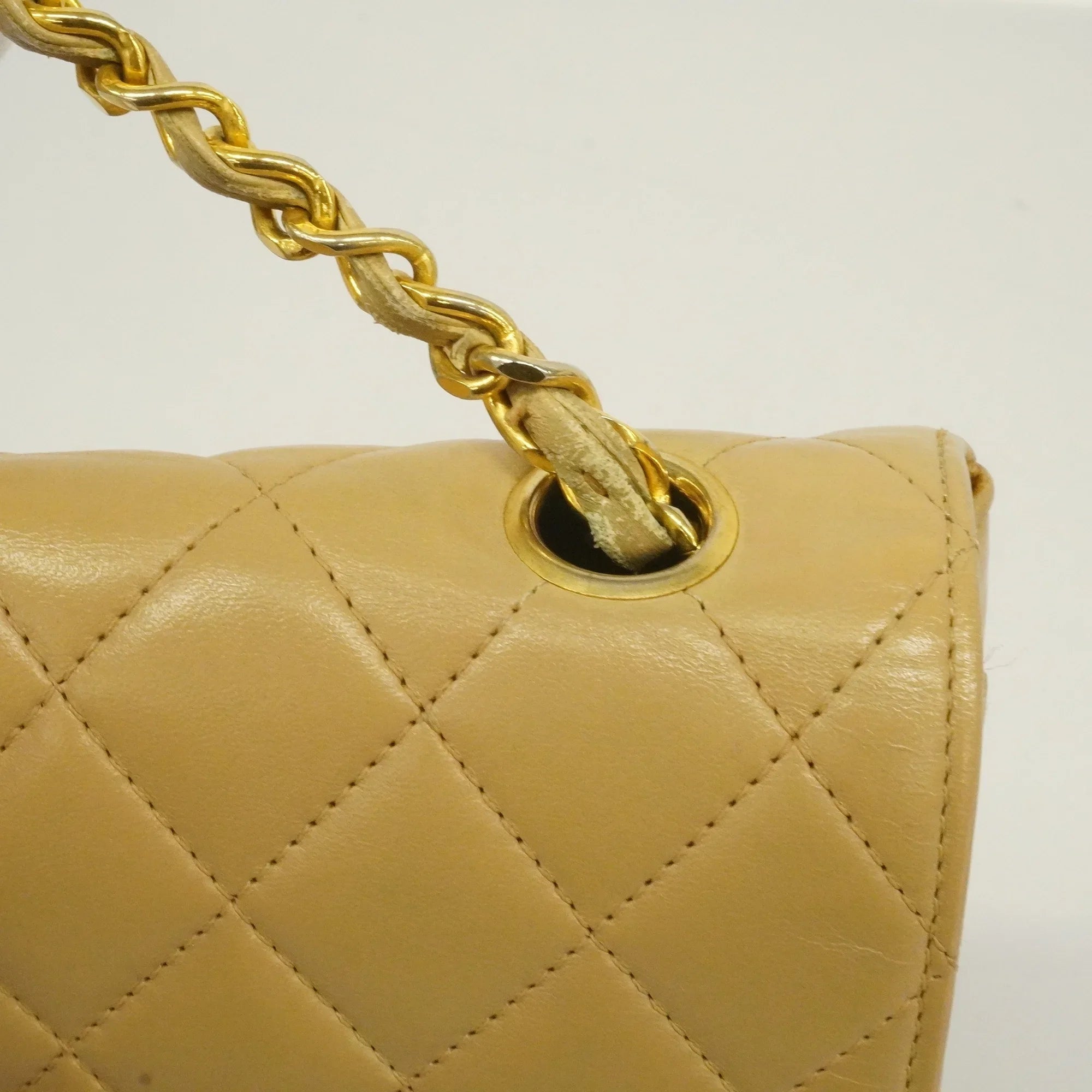 Authenticated Used Auth Chanel Matelasse Single Chain Individuals Leather Shoulder Bag Beige