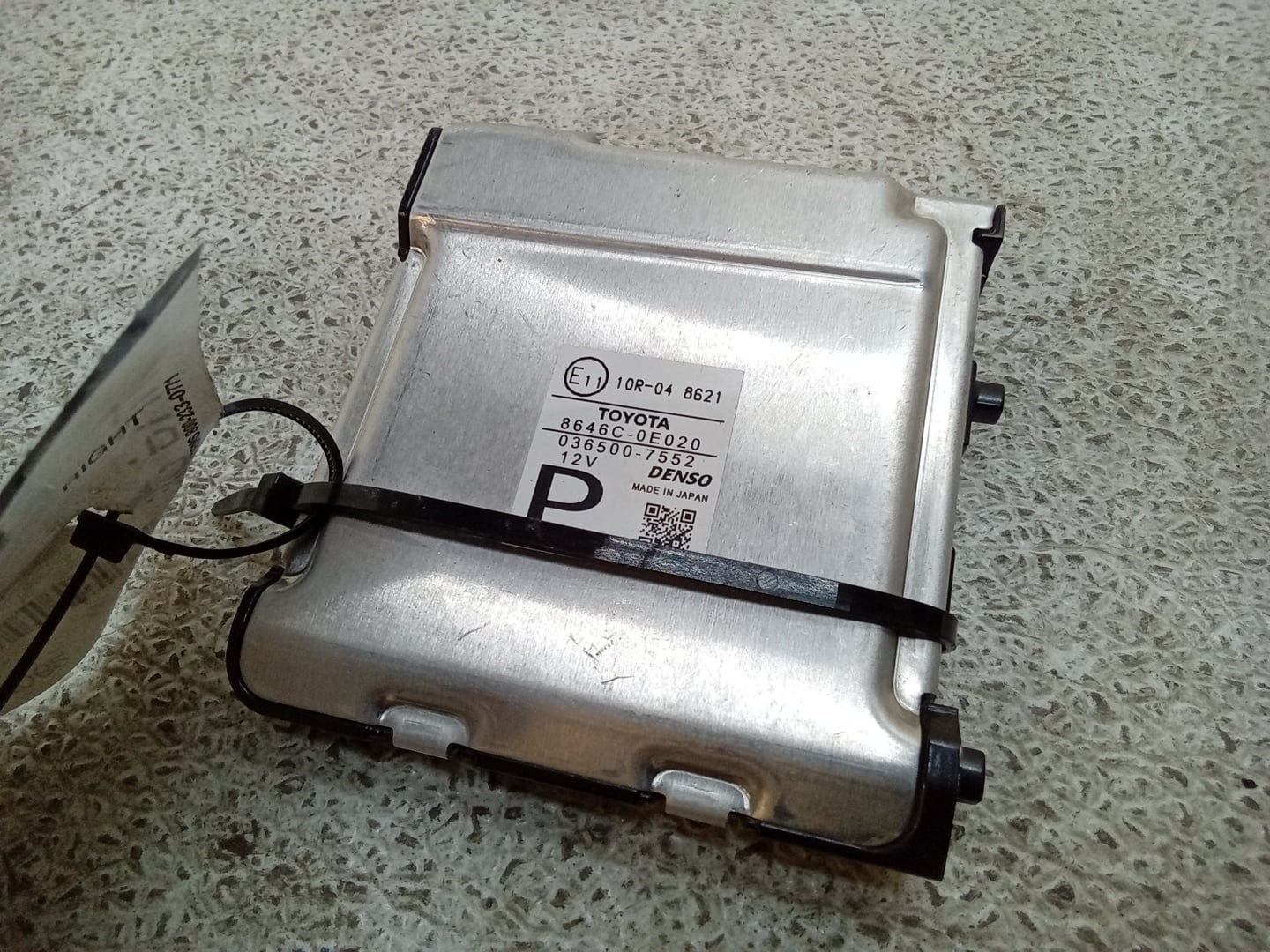 Pre-Owned 2014 Toyota Highlander Front Windshield Lane Departure Camera 8646C-0E020 OEM (Good)