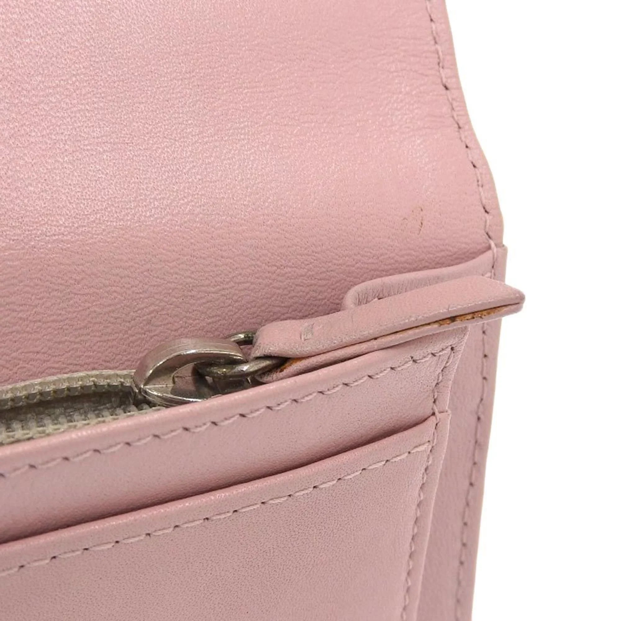 Pre-Owned Chanel CHANEL logo here mark bi-fold long wallet caviar skin pink A48651 16 series (Good)