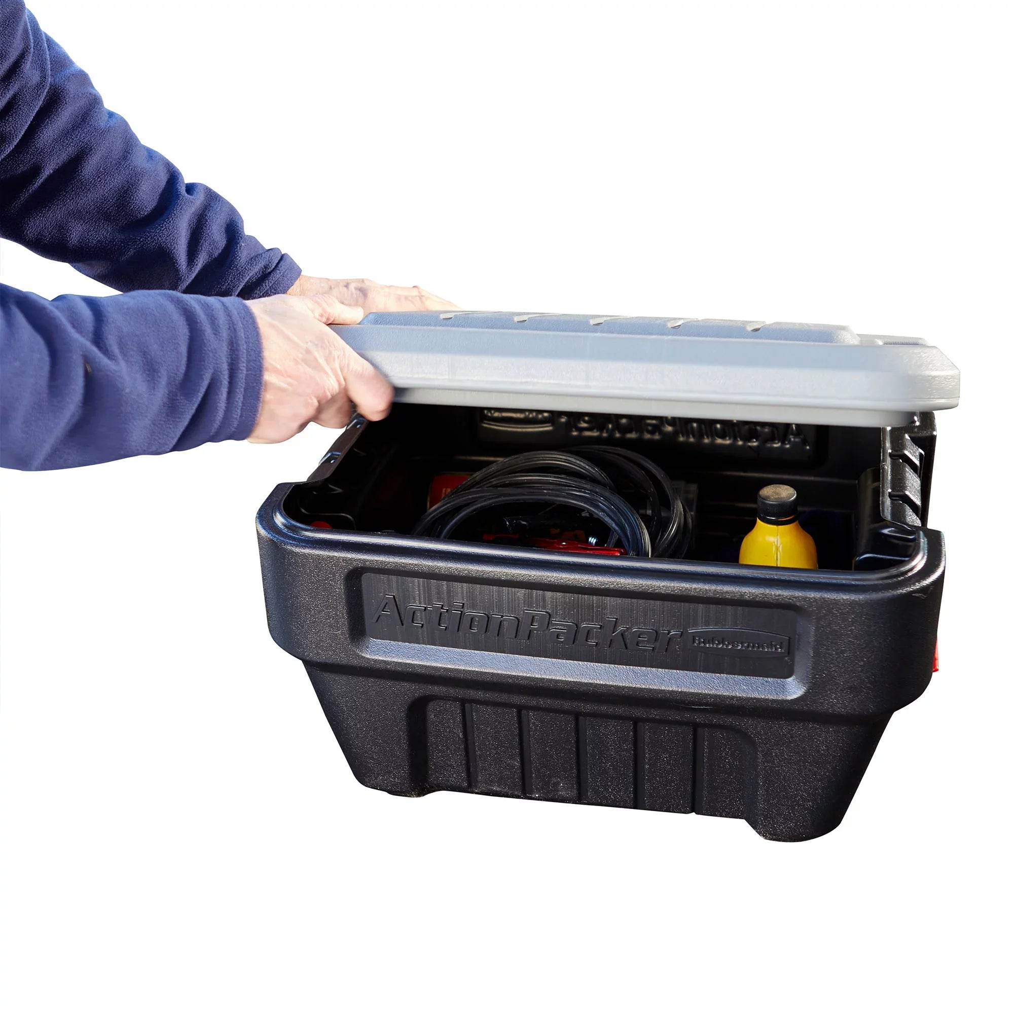 Rubbermaid 8 Gallon Lockable Latch Plastic Storage Container Box (4 Pack)