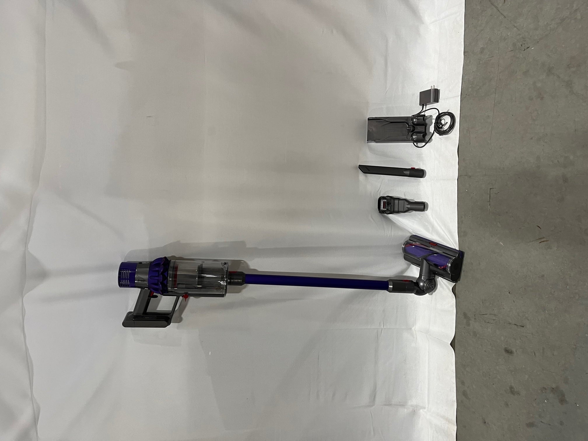 Open Box Dyson SV12 V10 Animal + Cordless Vacuum Cleaner - PURPLE