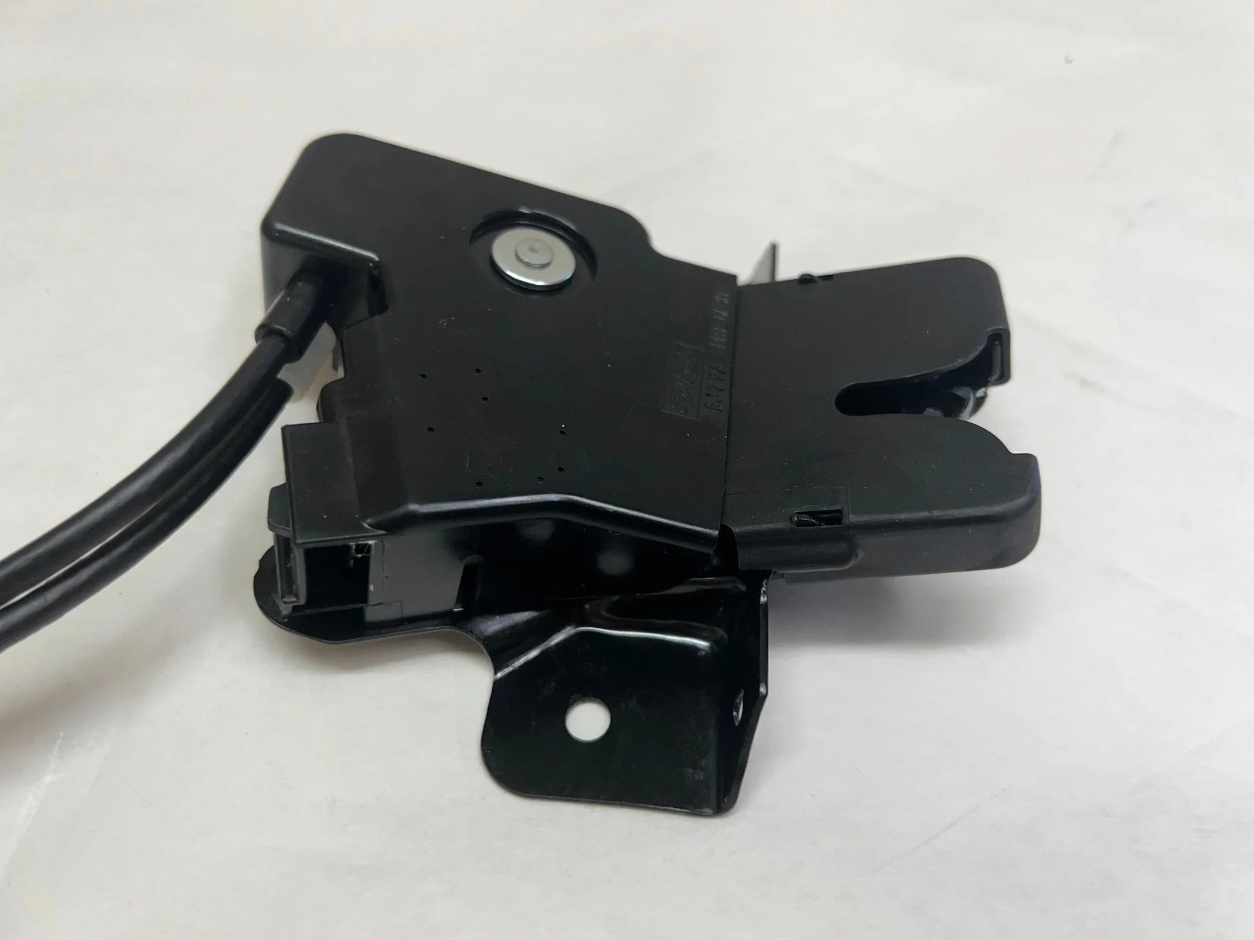 For 2005-2007 Ford Mustang Trunk Lock Latch Genuine OEM