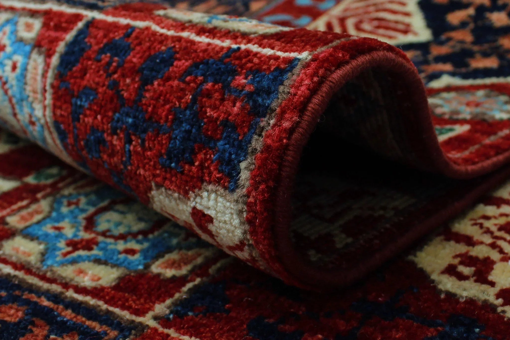 Aria Freda Red/Blue Runner, 2'8" x 14'11"