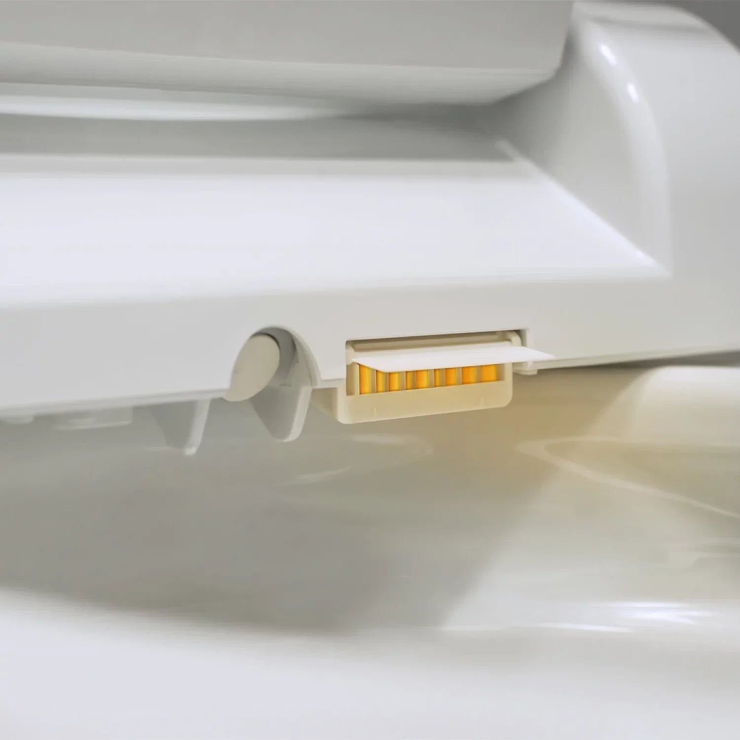 Brondell Swash SE400 Bidet Seat with Sidearm, Dryer and Stainless Steel Nozzle, Round White