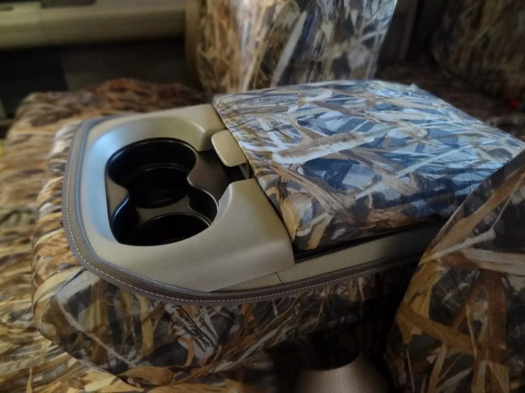 F369 2004-2008 Ford F150 XLT Super Cab Front 40/20/40 Split Seat With Adjustable Headrests and Opening Center Console in Camo Edge