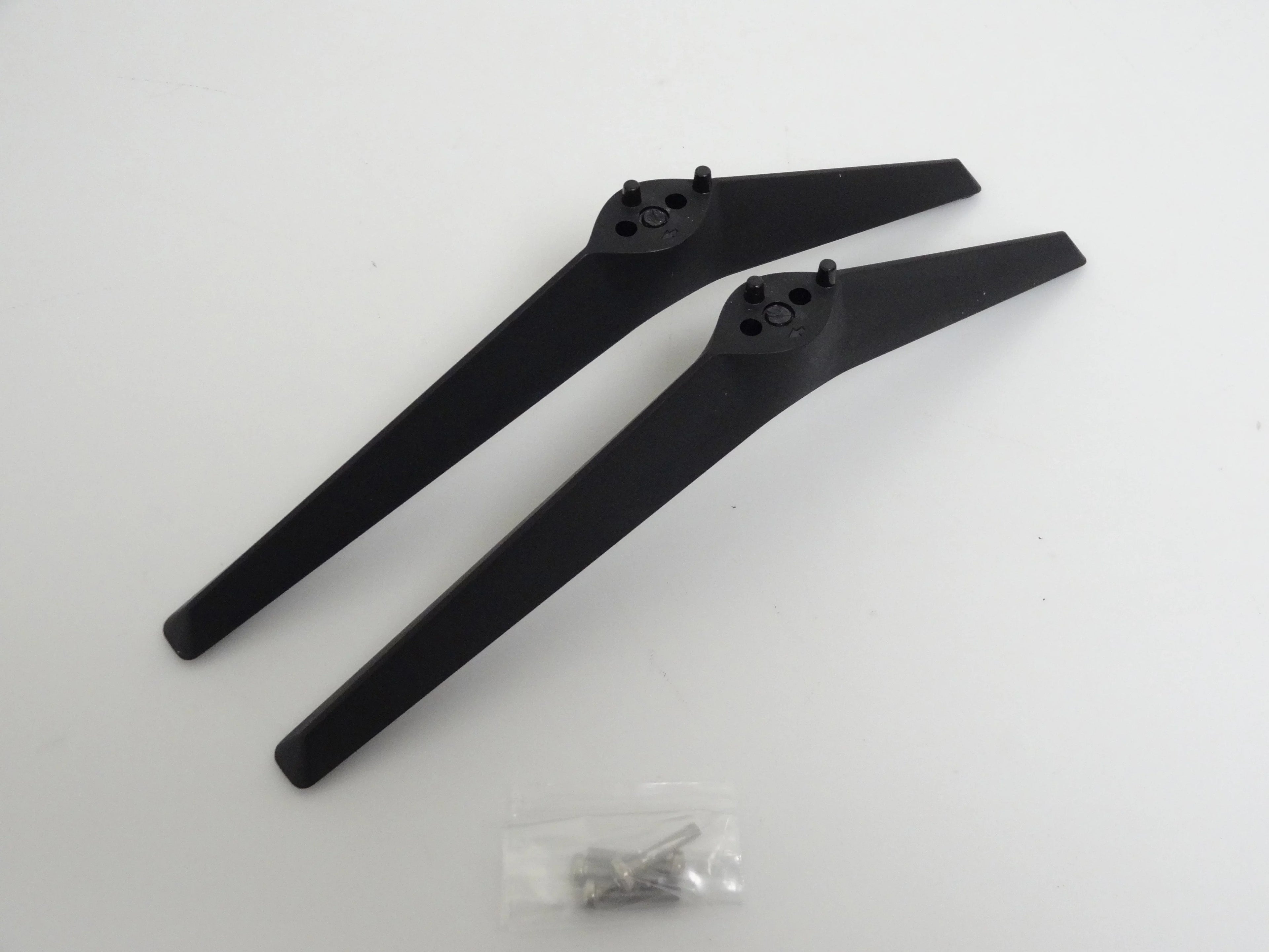 Restored Vizio M55Q6-J01 Stand Legs W/Screws (Refurbished)