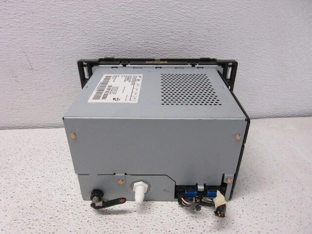 Pre-Owned 09 2009 Saturn Aura AM FM CD Mp3 Radio Receiver 25833954 OEM LKQ (Good)